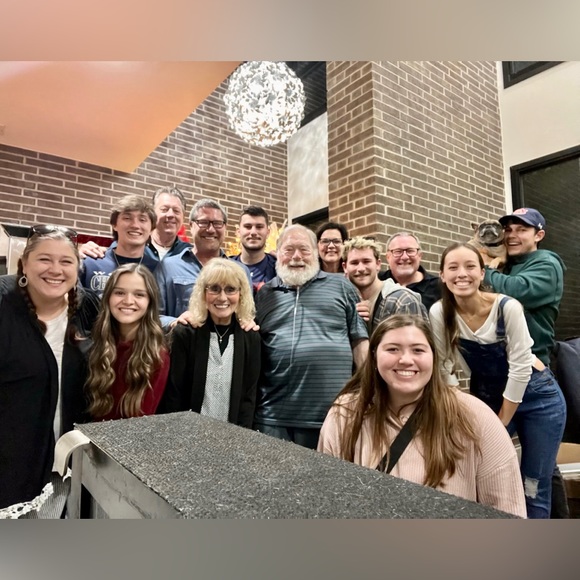 Meet your Posher, Linda - Picture 1 of 1